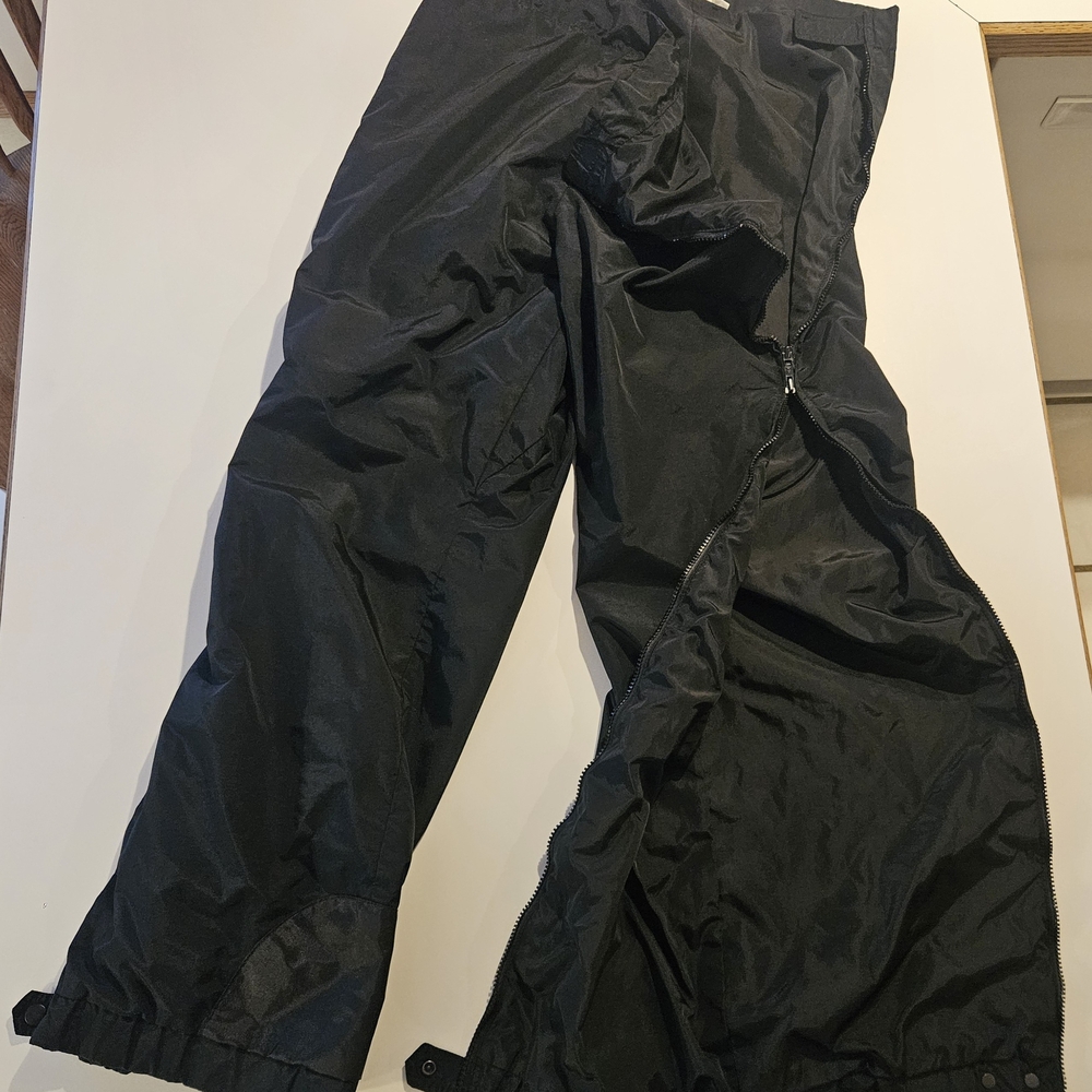 Columbia Black Men's Zip-Front Outdoor Pants